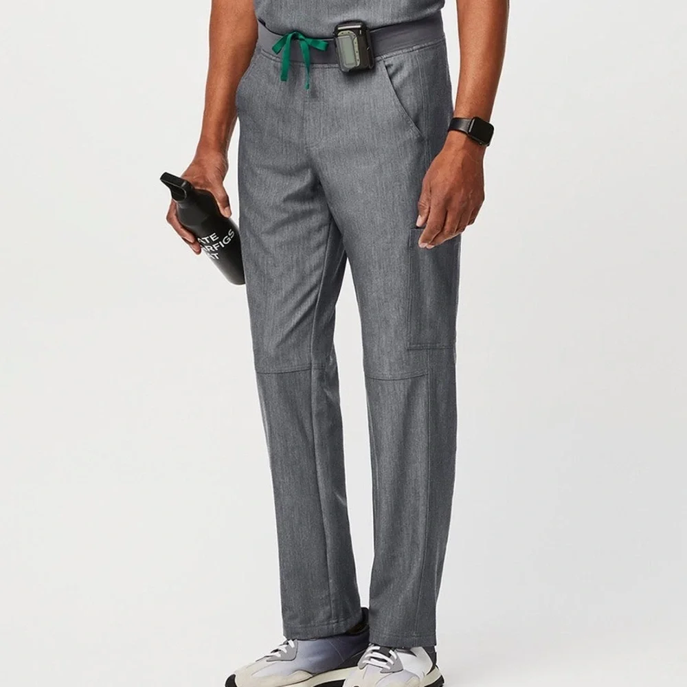 Men’s Gray FIGS Axim Cargo Scrub Straight Leg Pants With Pockets Size Medium